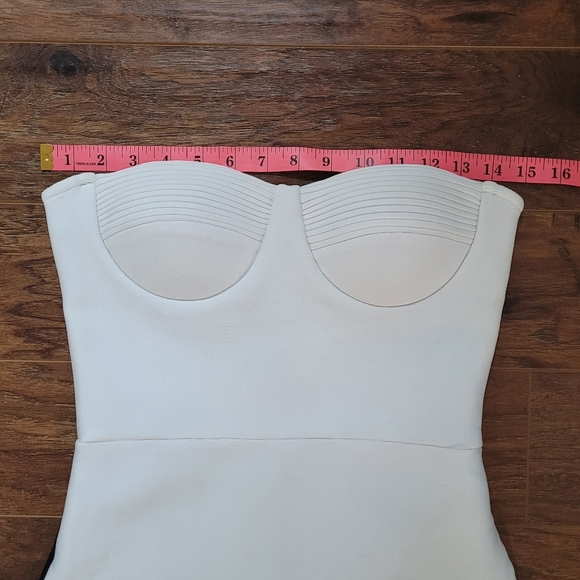 Elliatt Black And White Midi - Picture 4 of 12